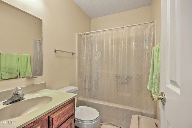 126 Nikki Circle, Church Hill, TN 37642