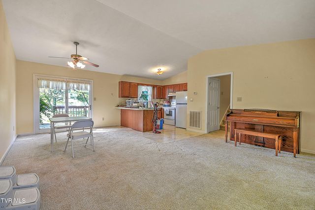 126 Nikki Circle, Church Hill, TN 37642