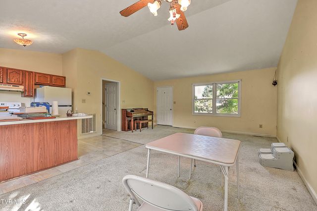 126 Nikki Circle, Church Hill, TN 37642