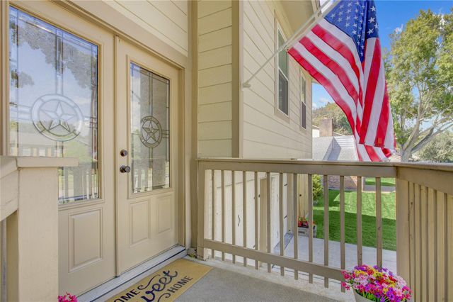 15334 Bratten Lane, Houston, TX 77598