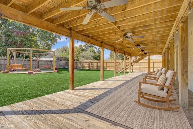 15334 Bratten Lane, Houston, TX 77598