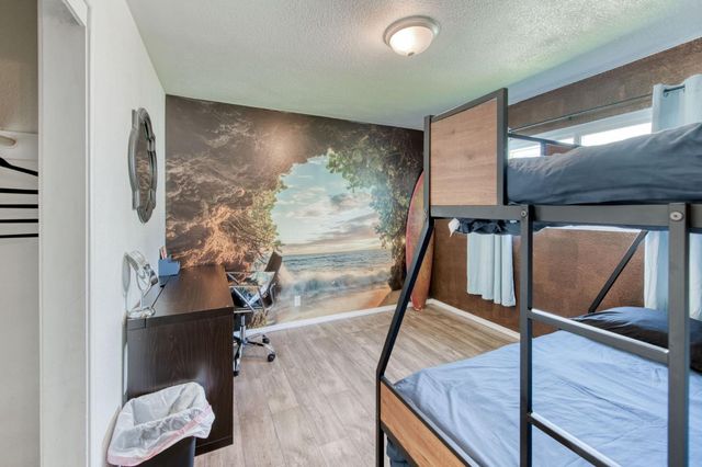 965 W Fairmont Avenue, Clovis, CA 93612