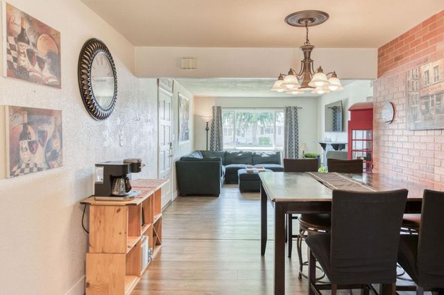 965 W Fairmont Avenue, Clovis, CA 93612