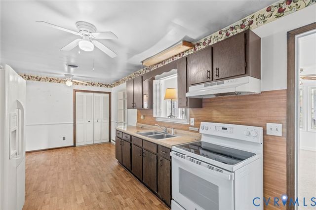 5330 Thornington Dr, North Chesterfield, VA 23237
