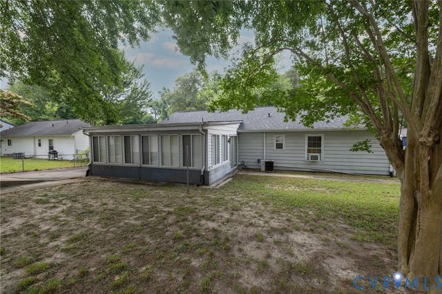5330 Thornington Dr, North Chesterfield, VA 23237