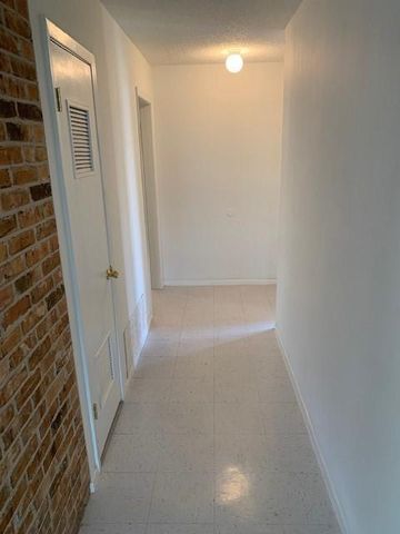 6804 Shier CV B, Austin, TX 78745