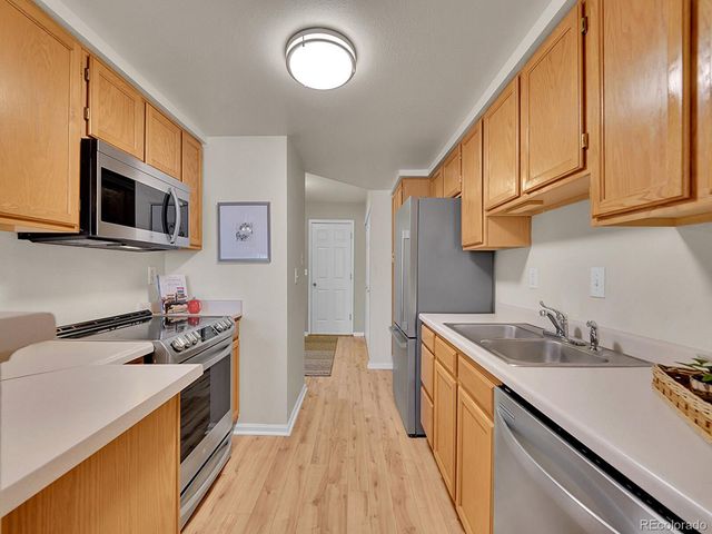 10389 W Fair Avenue D, Littleton, CO 80127