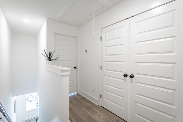 1590 S Watkins Street, Chattanooga, TN 37404