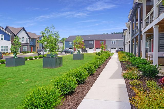 1590 S Watkins Street, Chattanooga, TN 37404