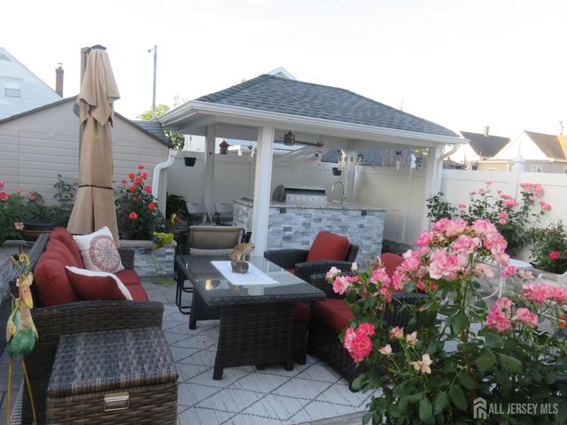336 Sutton Street, Perth Amboy, NJ 08861