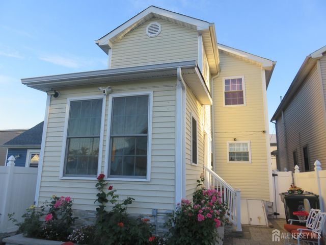 336 Sutton Street, Perth Amboy, NJ 08861