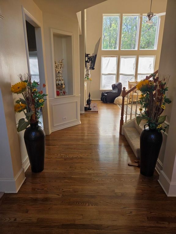 905 Blue Ridge Drive, Streamwood, IL 60107 — photo 3