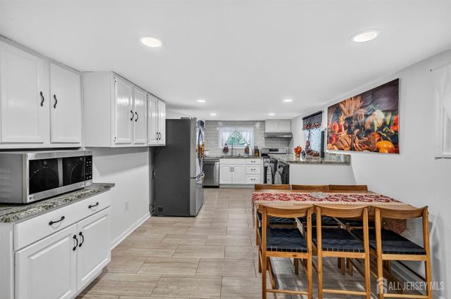 31 Monmouth Road, Monroe, NJ 08831