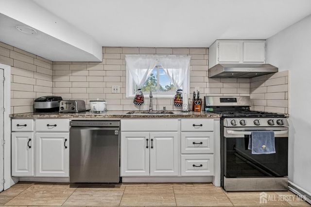 31 Monmouth Road, Monroe, NJ 08831