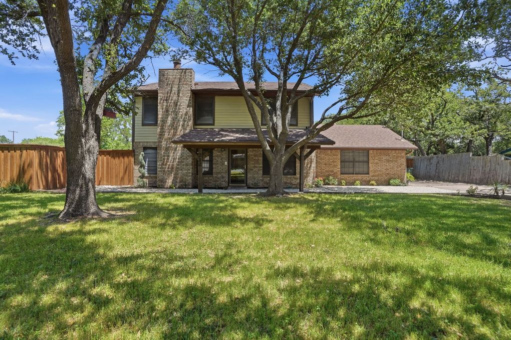 212 Hickory Lane, Hickory Creek, TX 75065