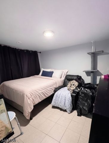 245 4Th St 2, Newark City, NJ 07107