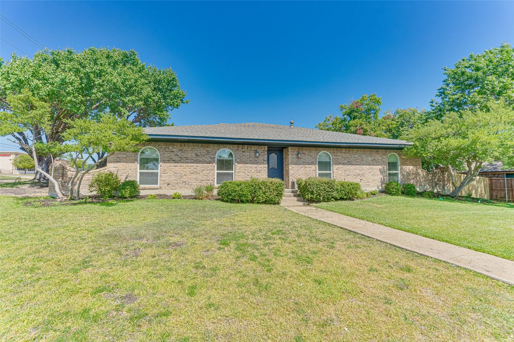 1301 Iroquois Drive, Garland, TX 75043