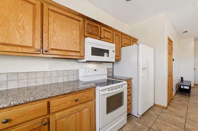 914 Bellamah Avenue NW, Albuquerque, NM 87104