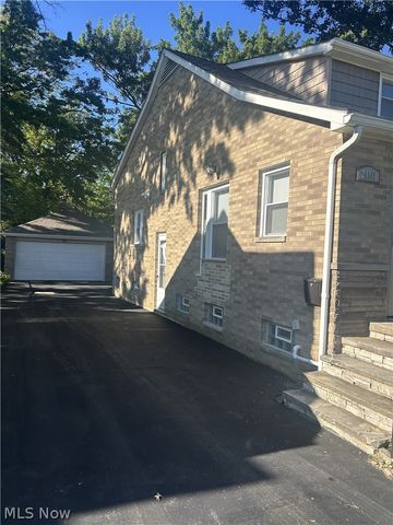 24371 Hartland Drive, Euclid, OH 44123