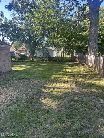 24371 Hartland Drive, Euclid, OH 44123