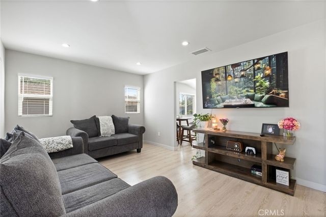 1835 Belmont, Pasadena, CA 91103