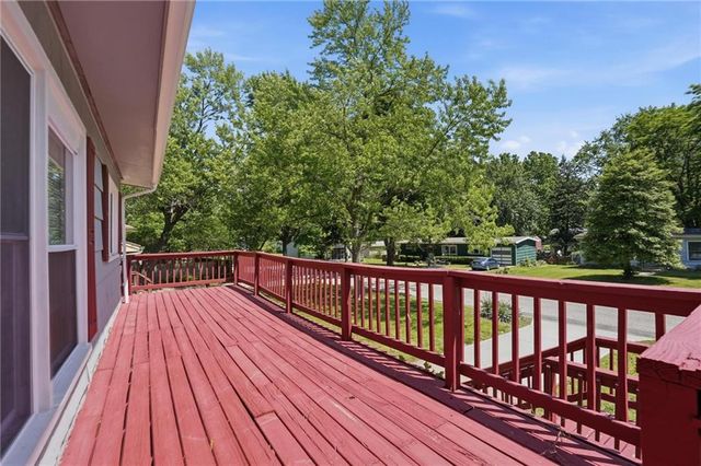 12208 E 46th Street S, Independence, MO 64055