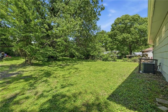 12208 E 46th Street S, Independence, MO 64055