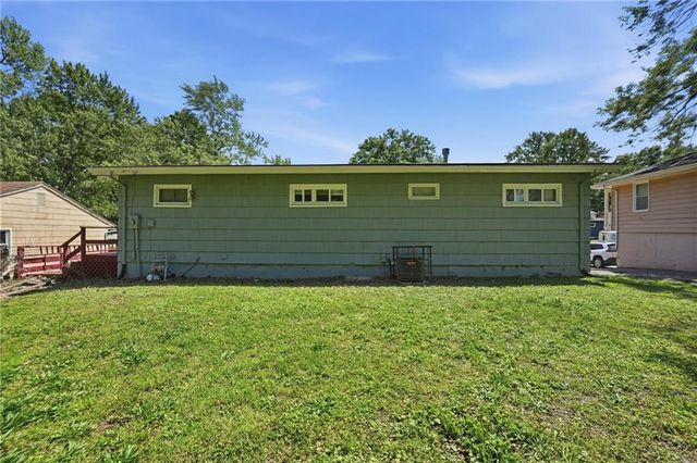 12208 E 46th Street S, Independence, MO 64055