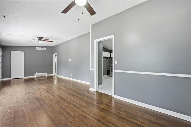 12208 E 46th Street S, Independence, MO 64055