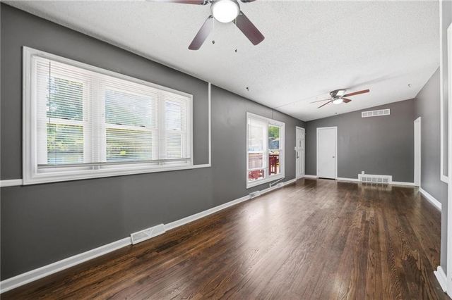12208 E 46th Street S, Independence, MO 64055