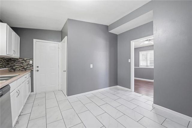 12208 E 46th Street S, Independence, MO 64055