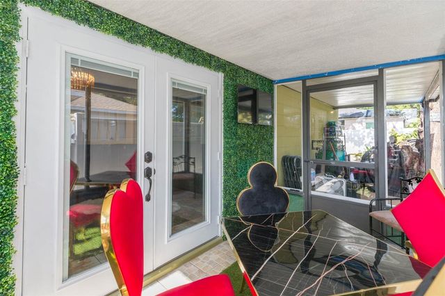 2212 E COLUMBUS DRIVE, Tampa, FL 33605