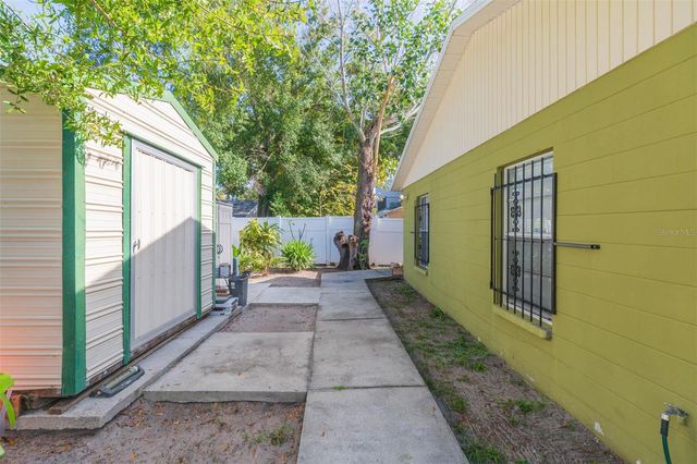 2212 E COLUMBUS DRIVE, Tampa, FL 33605