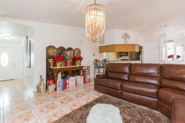 2212 E COLUMBUS DRIVE, Tampa, FL 33605