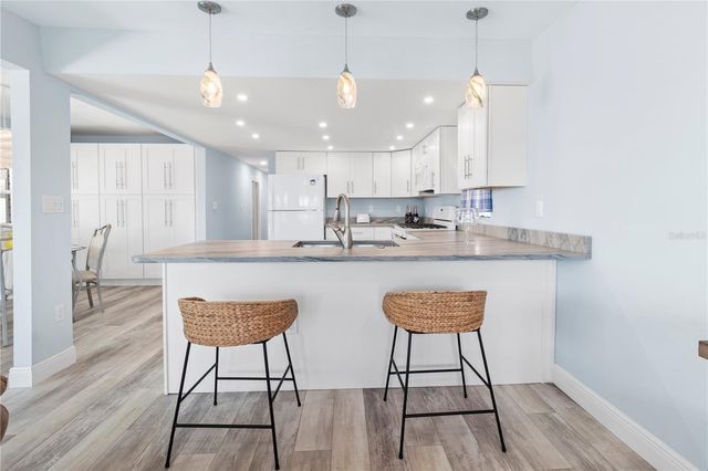 2812 14TH STREET W, Palmetto, FL 34221