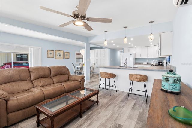 2812 14TH STREET W, Palmetto, FL 34221