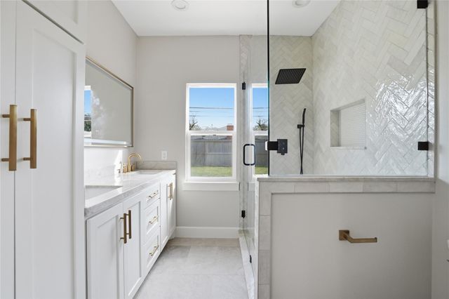 10411 Londonderry Drive, Houston, TX 77043