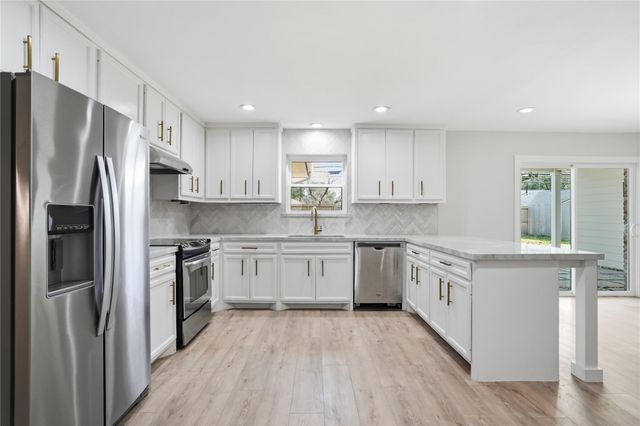 10411 Londonderry Drive, Houston, TX 77043