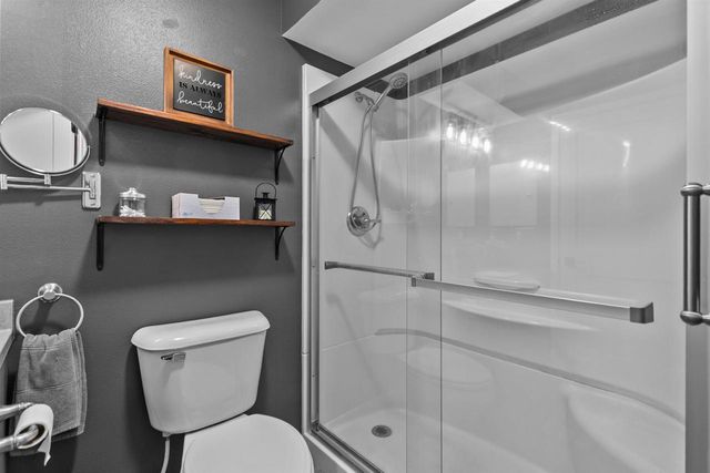 1391 W 18TH AVENUE, Oshkosh, WI 54902