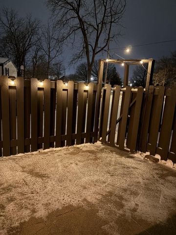 1391 W 18TH AVENUE, Oshkosh, WI 54902