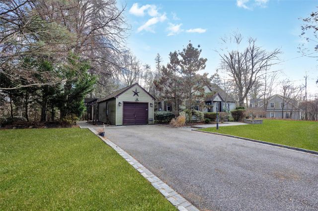 12 Summerset Drive, Smithtown, NY 11787