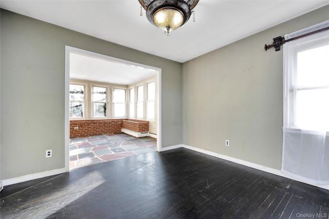 12 Summerset Drive, Smithtown, NY 11787