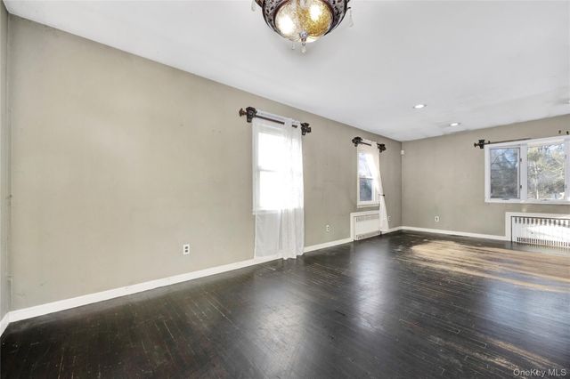 12 Summerset Drive, Smithtown, NY 11787