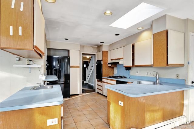 12 Summerset Drive, Smithtown, NY 11787