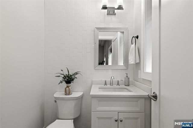 519 Walnut Street, Fort Lee, NJ 07024