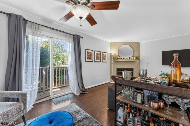 301 Saddle Ct, Raritan Twp., NJ 08822