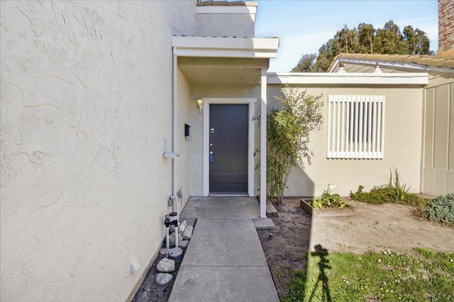1520 Ebro Circle, Salinas, CA 93906