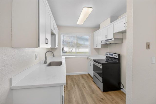 1520 Ebro Circle, Salinas, CA 93906