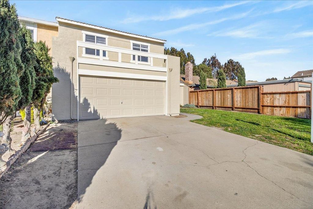 1520 Ebro Circle, Salinas, CA 93906