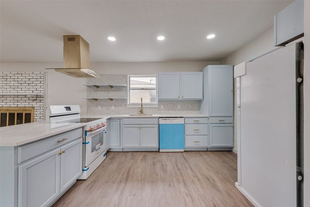 1211 Robin Glen Drive, Dallas, TX 75232